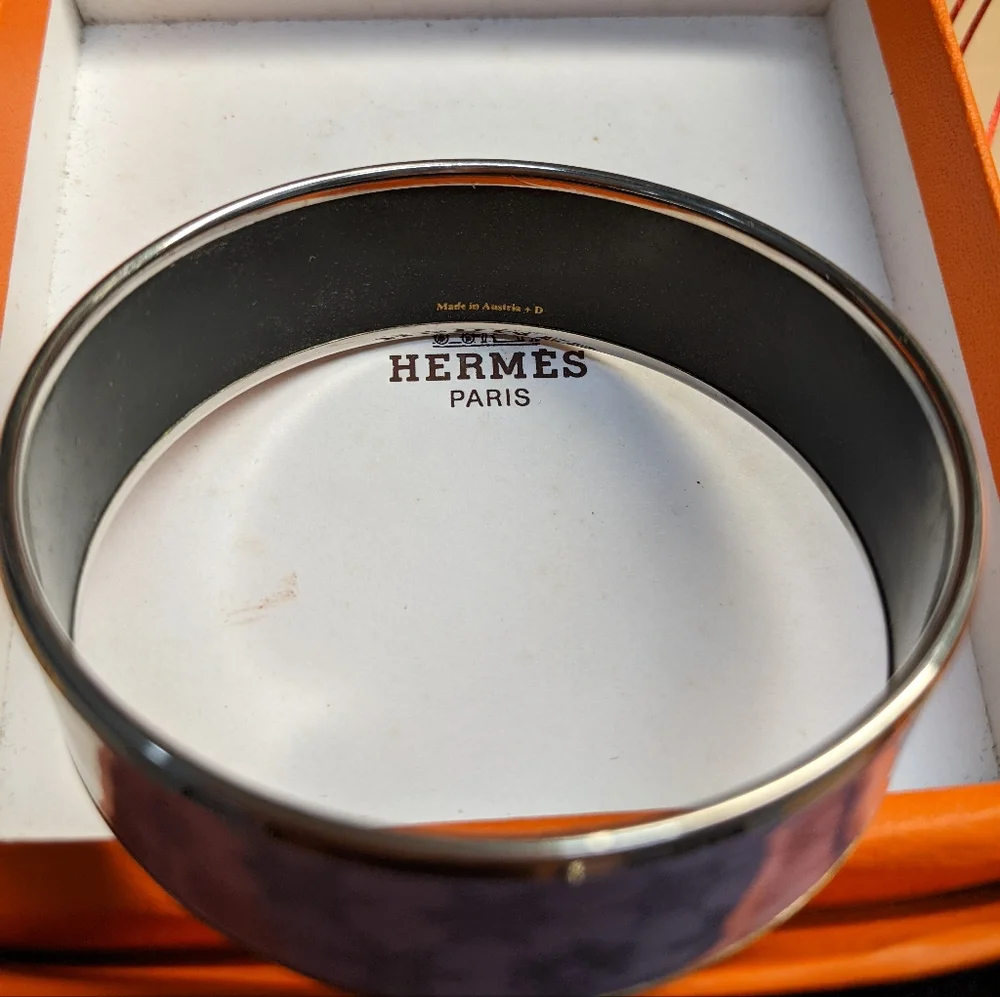 💜 Authentic 💜 Hermes bangle - Picture 3 of 3
